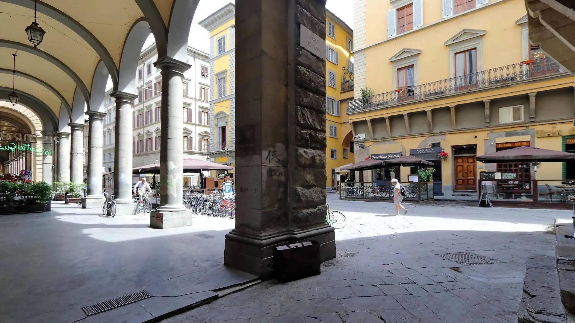 Family Apartments Signoria Firenze 2*,