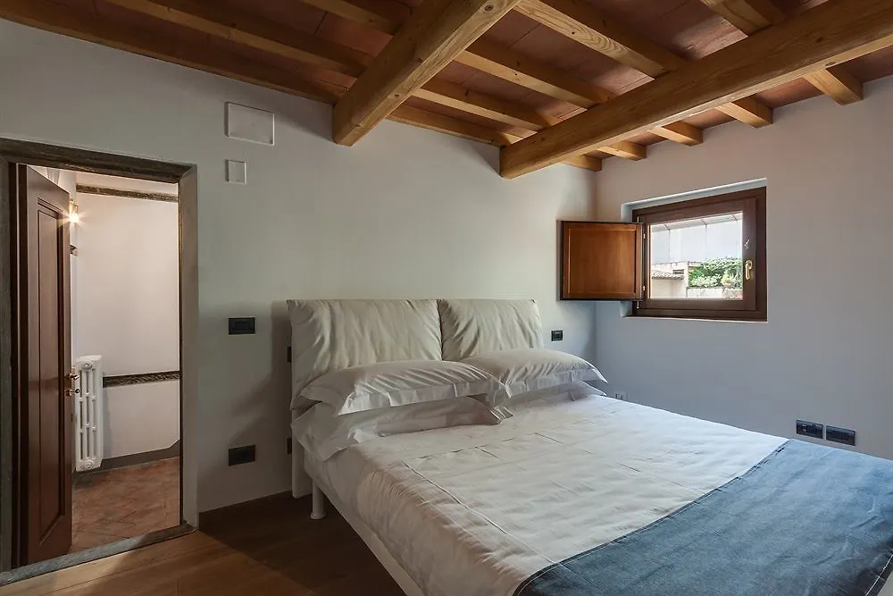 Family Apartments Signoria Firenze 2*,  Italia